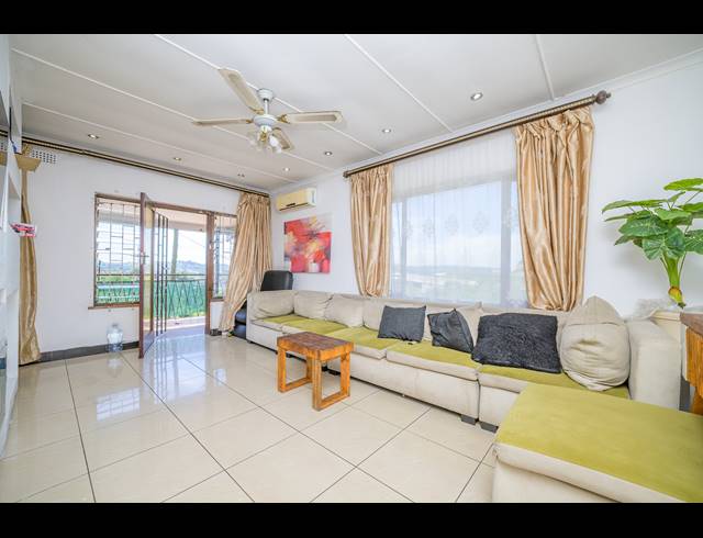 4 BEDROOM HOUSE FOR SALE IN RESERVOIR HILLS